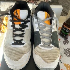 Mens Nike basketball sneakers